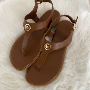 Michael Kors brown sandal size 6.5
